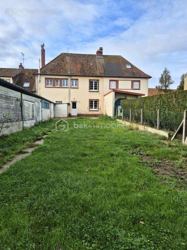 Maison à LONGPRE-LES-CORPS-SAINTS