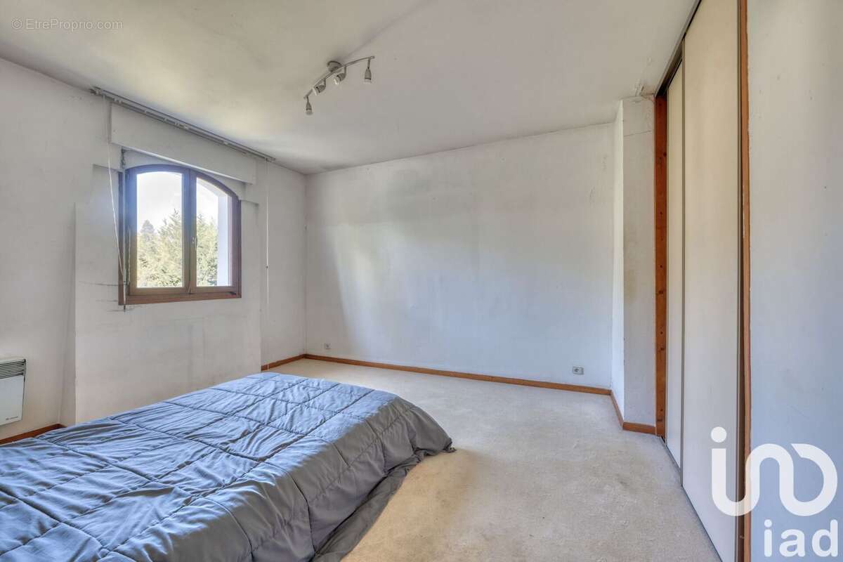 Photo 9 - Maison à LE PLESSIS-TREVISE