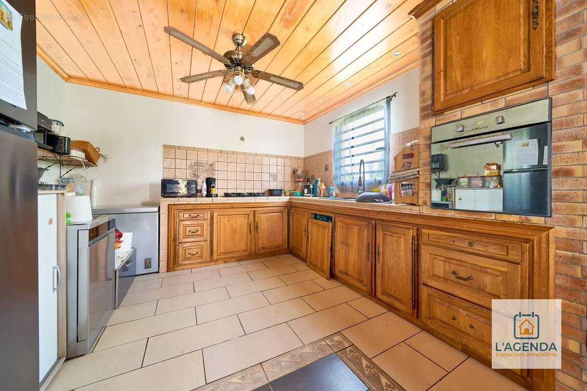 Villa 140 m² - Saint Joseph - photo 4
