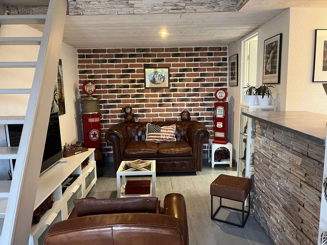 Maison à SAINT-VALLIER-DE-THIEY