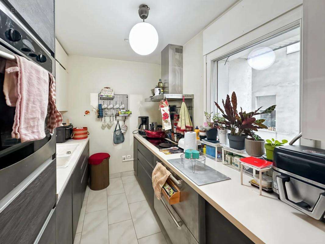 Appartement à PARIS-19E