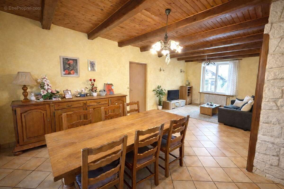 Maison à ATTON
