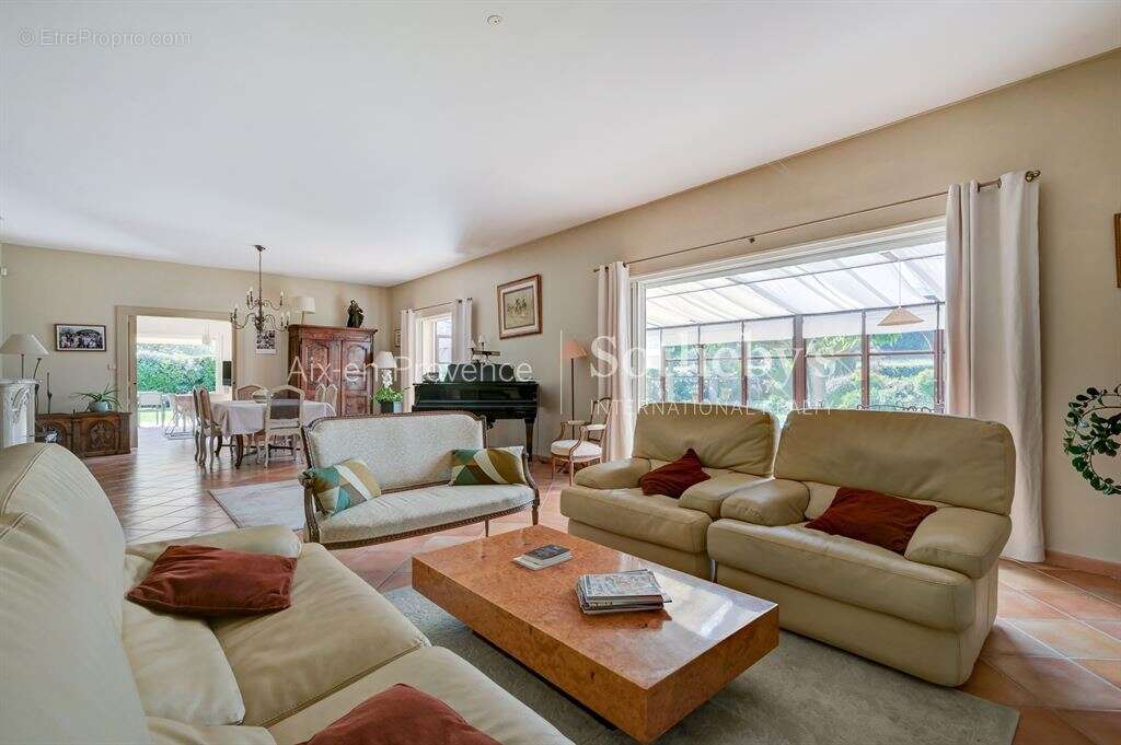 Maison à BOUC-BEL-AIR