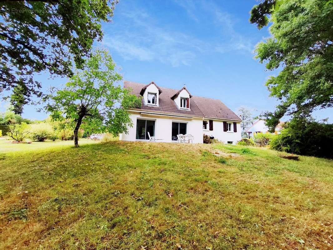 Maison à VIENNE-EN-VAL