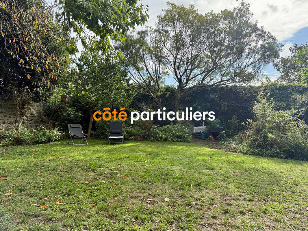 Maison à DONVILLE-LES-BAINS