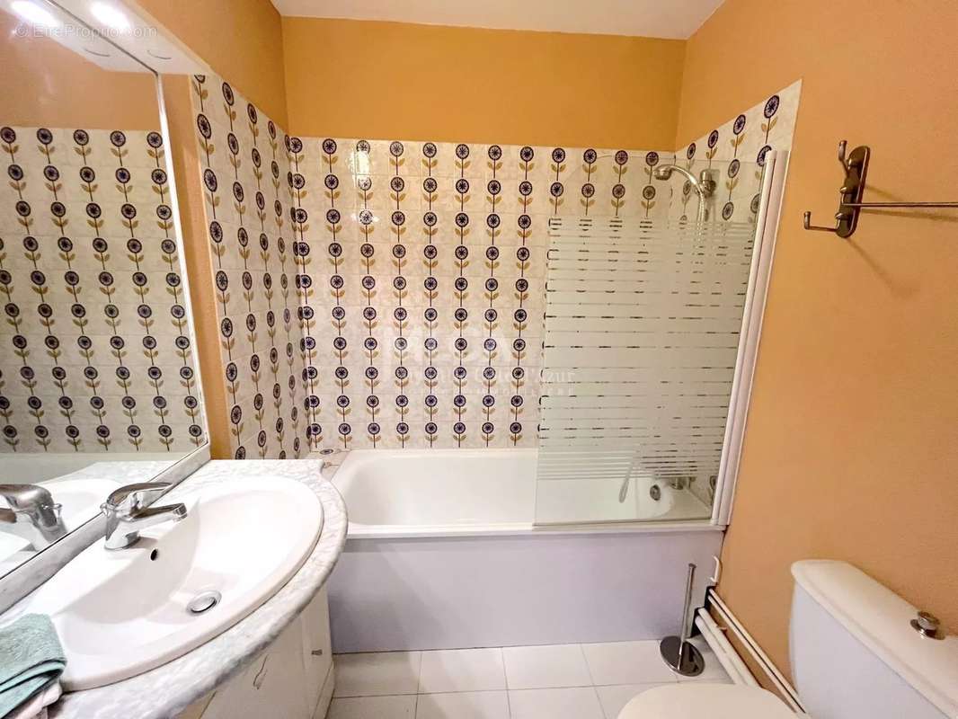 Appartement à SAINT-ETIENNE-DE-TINEE