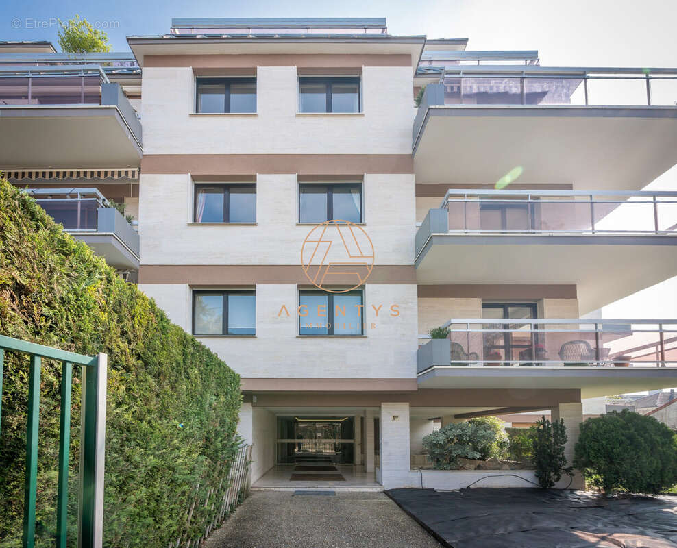 Appartement à LE PERREUX-SUR-MARNE