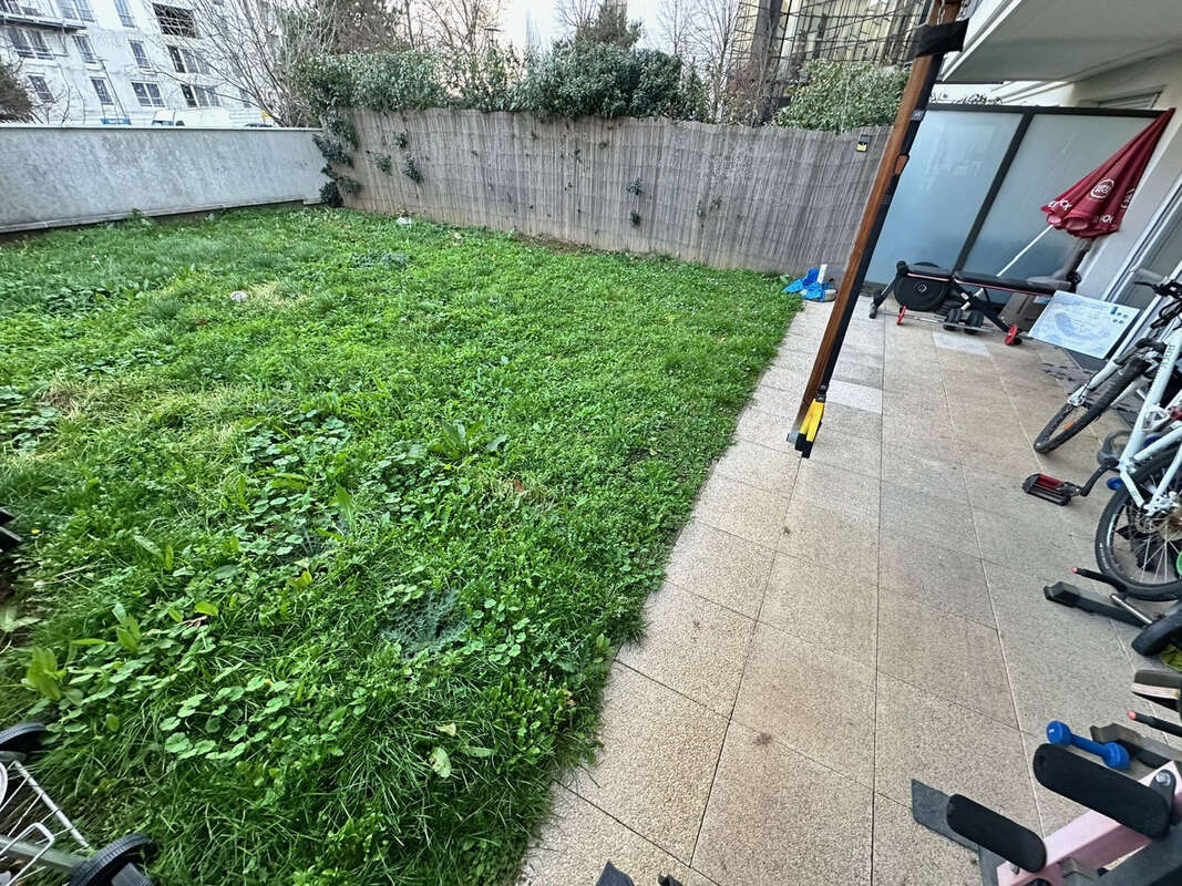 Appartement à COURCOURONNES