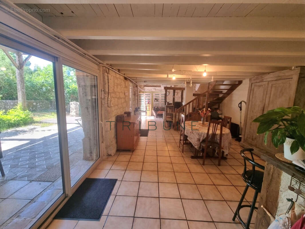 Maison T4 avec garage, piscine et dépendance T3 - photo 17