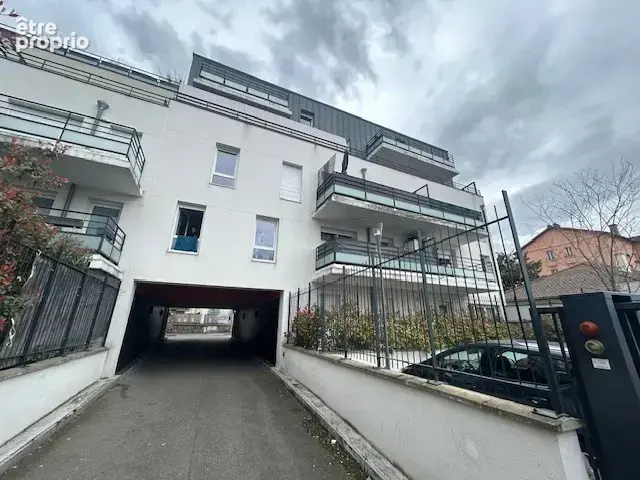 Photo Appartement à Acheres au prix de 142 000€