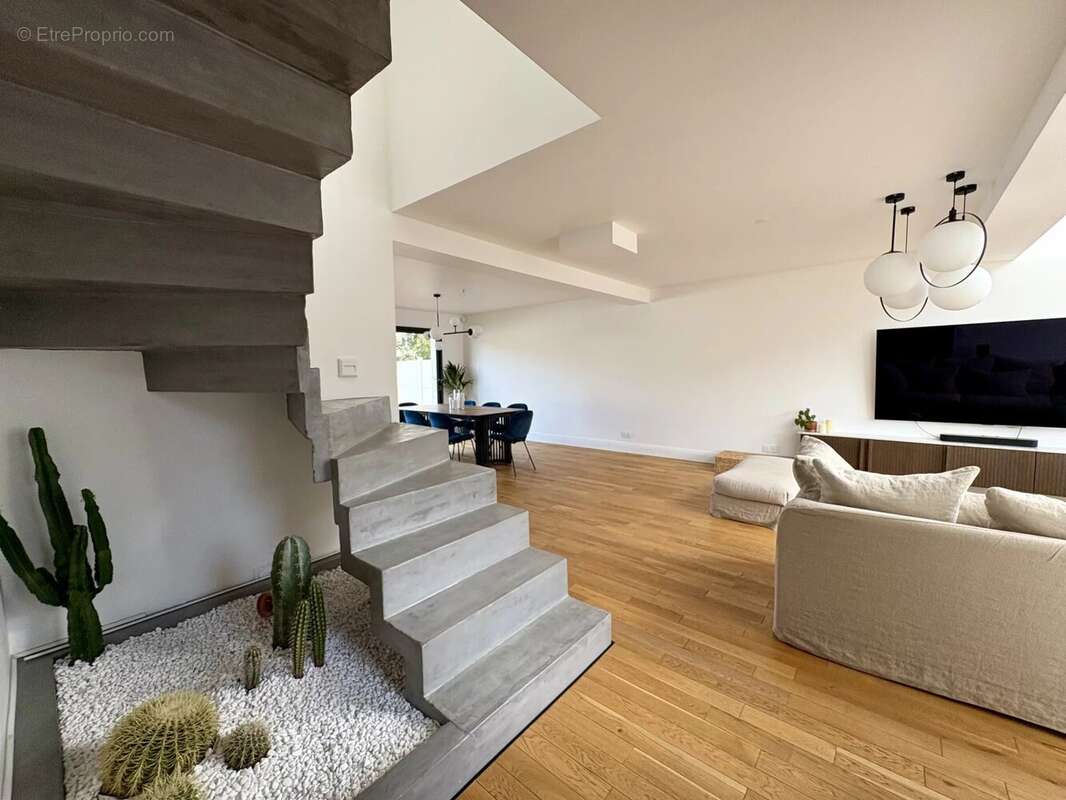 Maison à LE PLESSIS-TREVISE