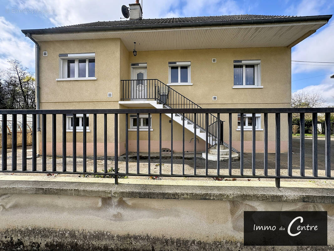 Maison à MONTMIRAIL