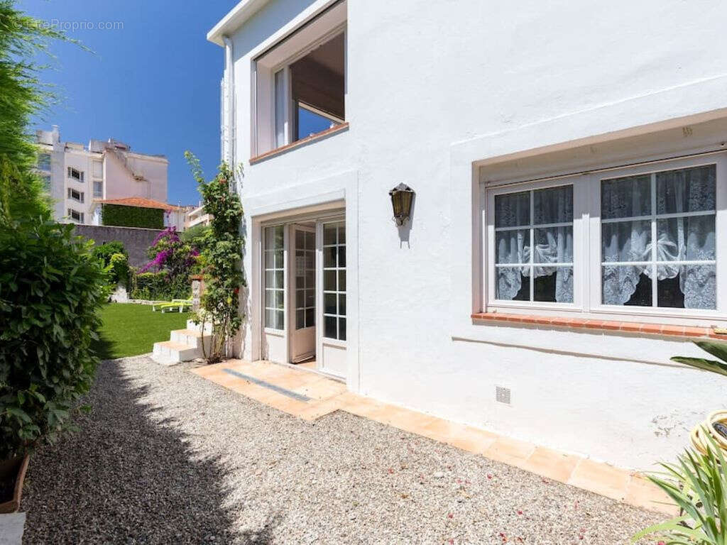 Maison à ANTIBES