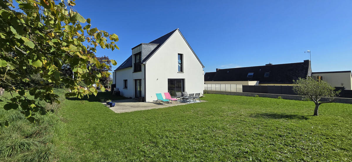 Maison à QUIMPERLE