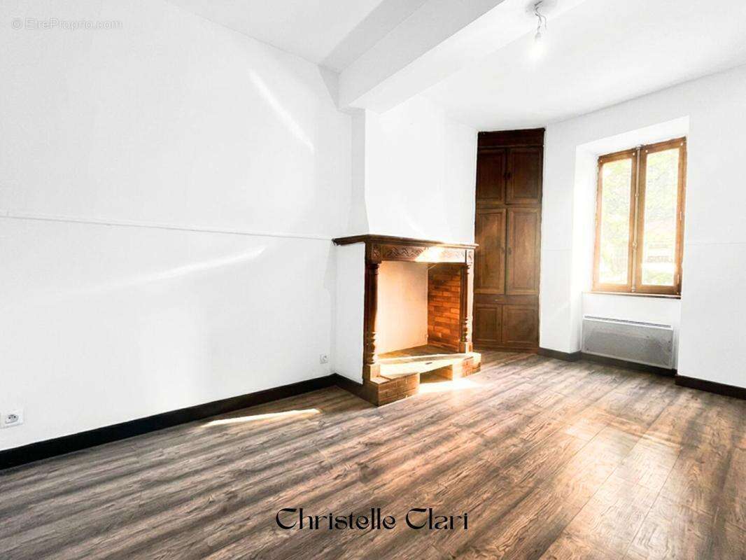 Maison de village 6 pièces 138 m2, située à  Villepinte - photo 2