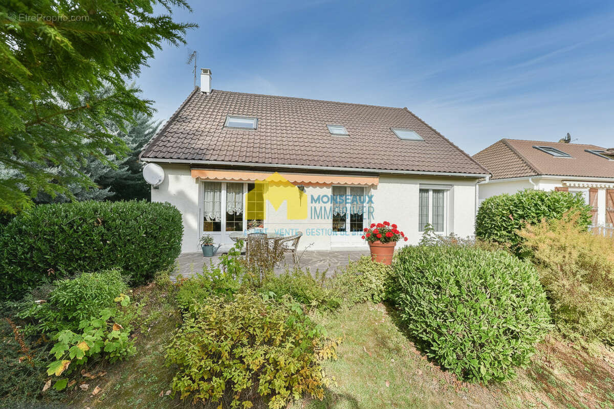 Maison à VILLIERS-SUR-ORGE