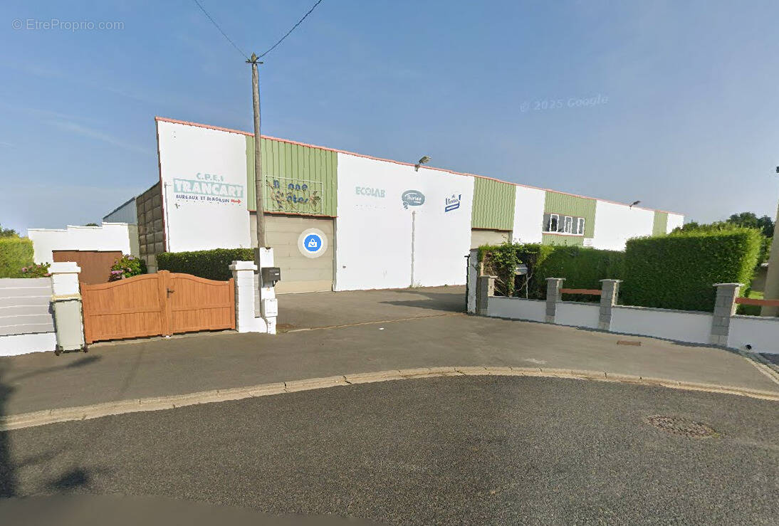 Commerce à FEUQUIERES-EN-VIMEU