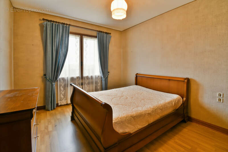 Maison à TONNAY-CHARENTE