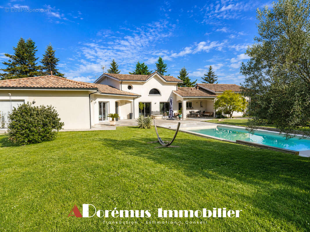 Maison à LATRESNE