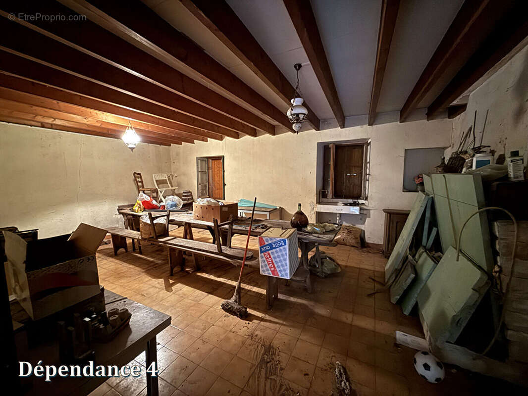 Maison à CELLEFROUIN