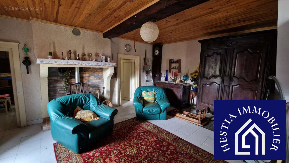 Maison à MASSINGY-LES-SEMUR