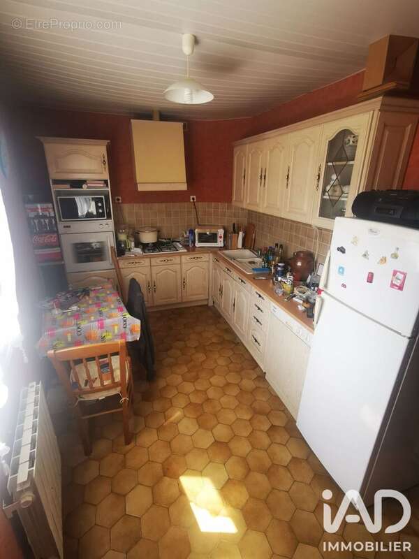 Maison 74 m² à Thorigne-Sur-Due  - photo 4