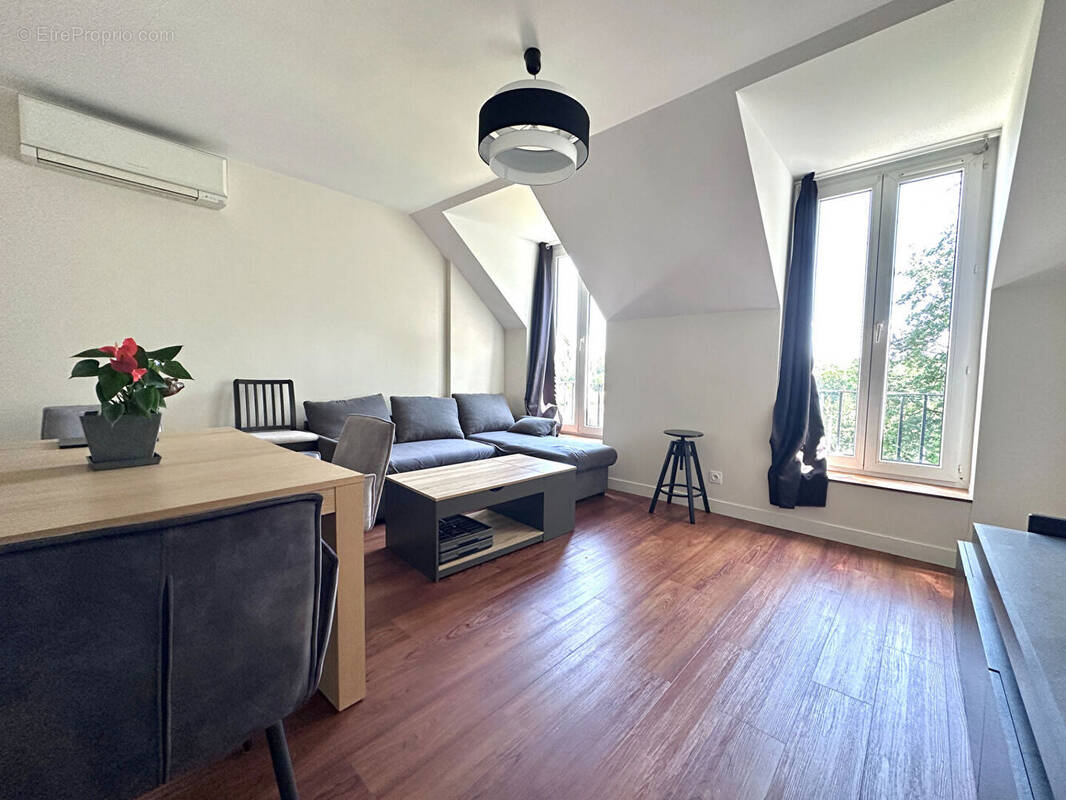 Appartement à FAY-LES-NEMOURS