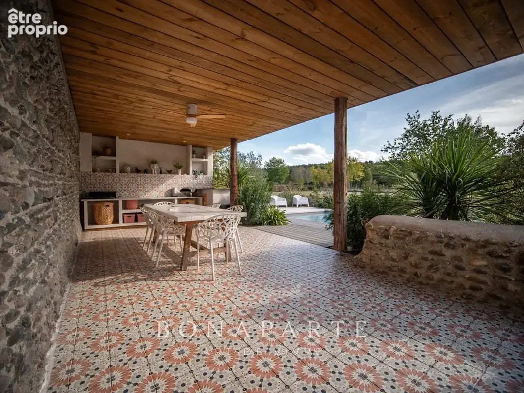 Idron - Propriété de caractère rénovée, climatisée avec piscine et dépendances - photo 3