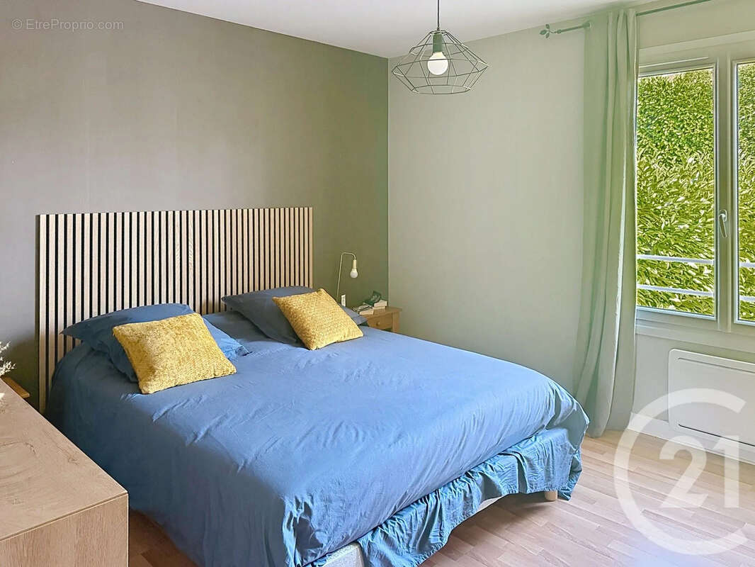 Maison 120 m² à Ruelle-Sur-Touvre  - photo 8