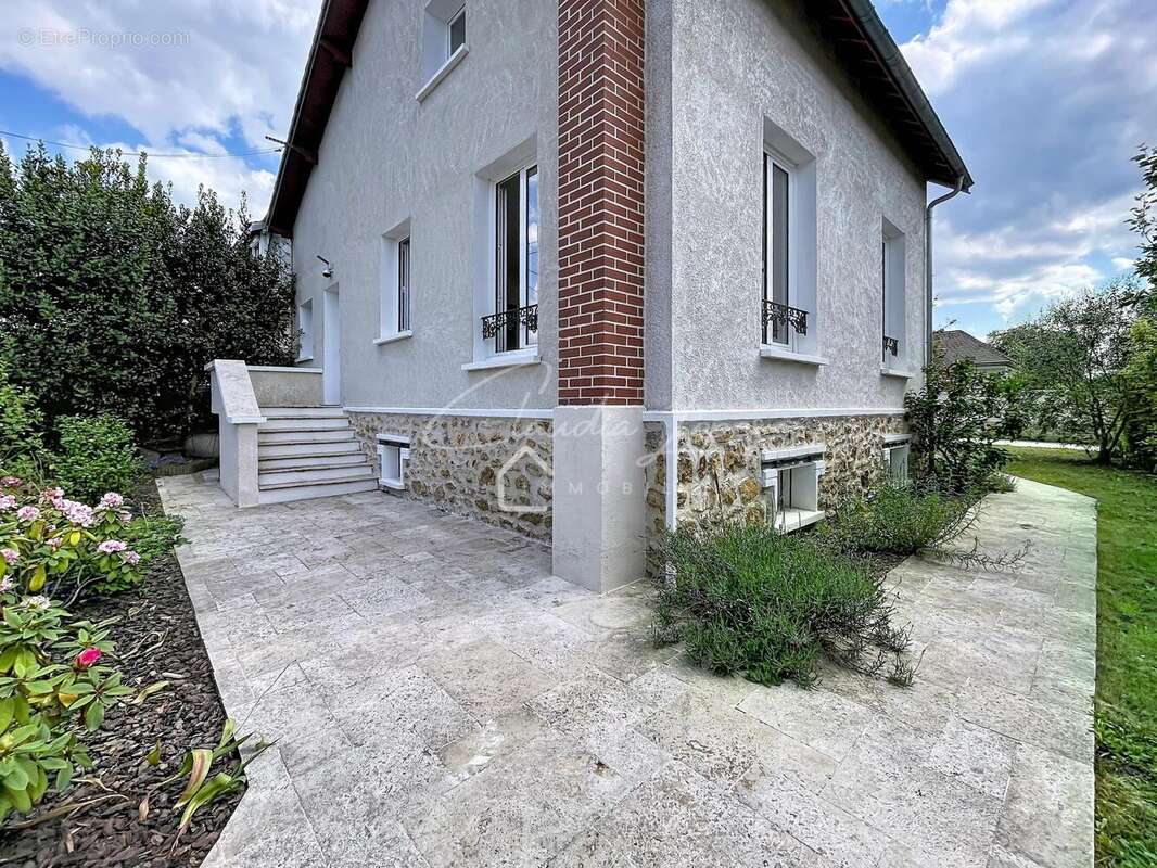 Photo 2 - Maison à EAUBONNE