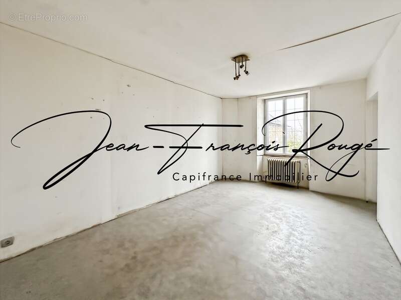 Maison à TOURVILLE-SUR-SIENNE