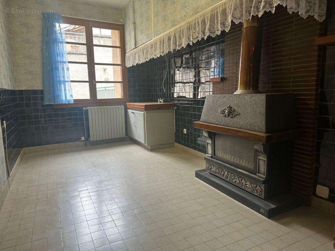 Maison à TARASCON-SUR-ARIEGE