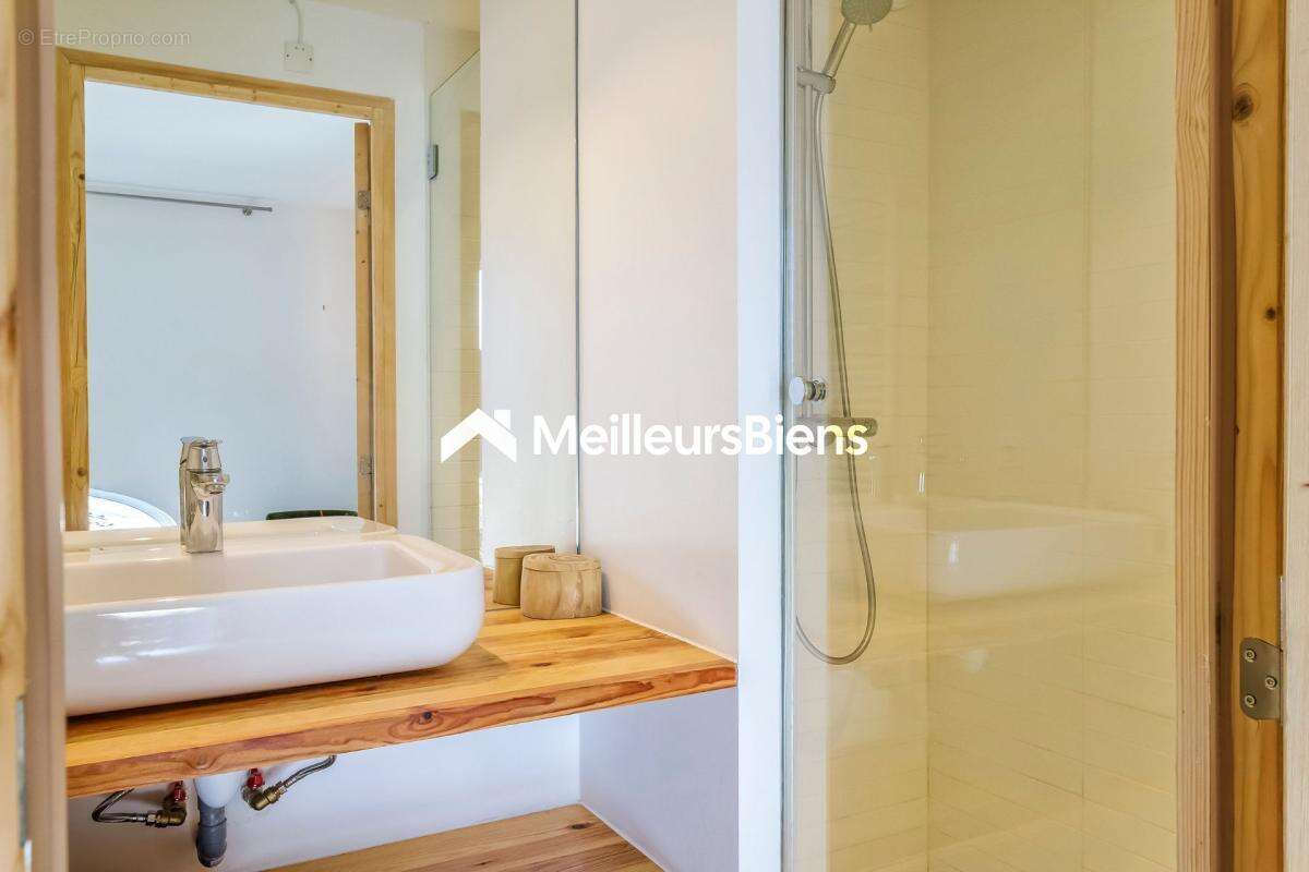 Appartement à TALLOIRES