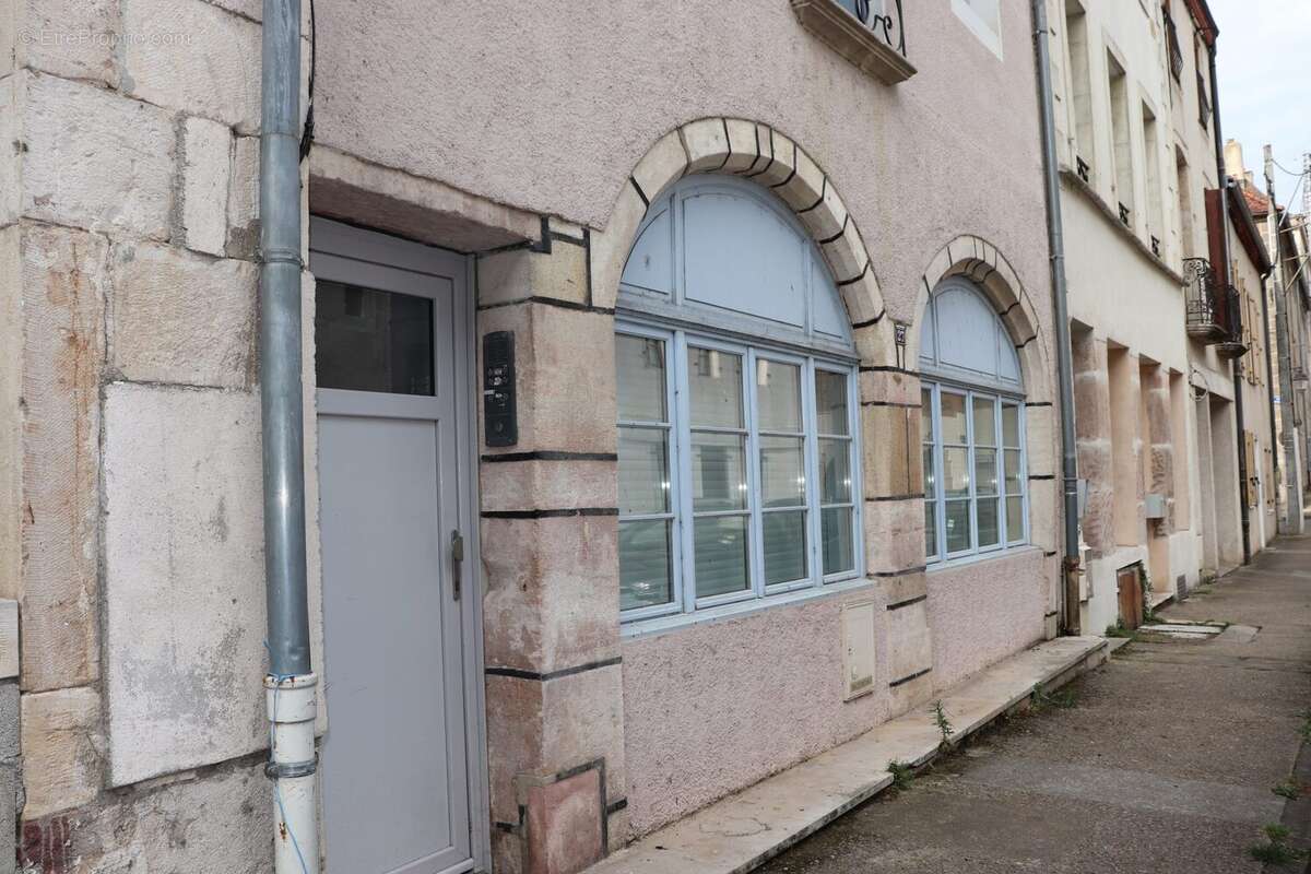 Appartement à SEURRE