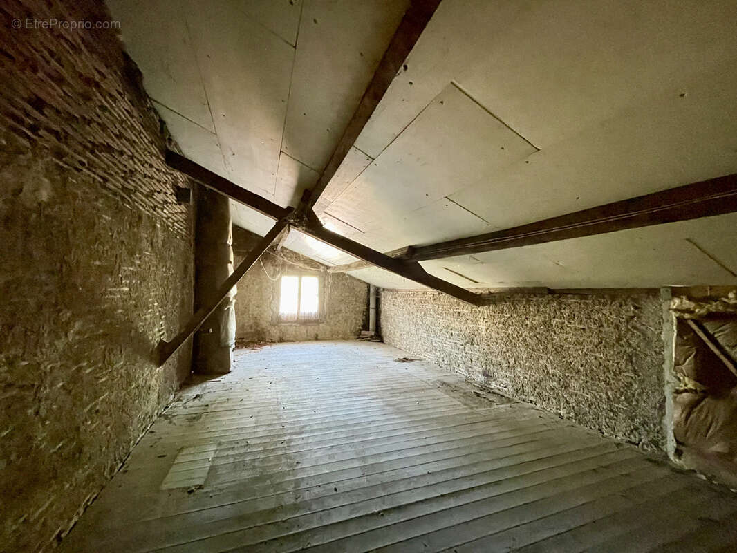 Maison à ROUMAZIERES-LOUBERT