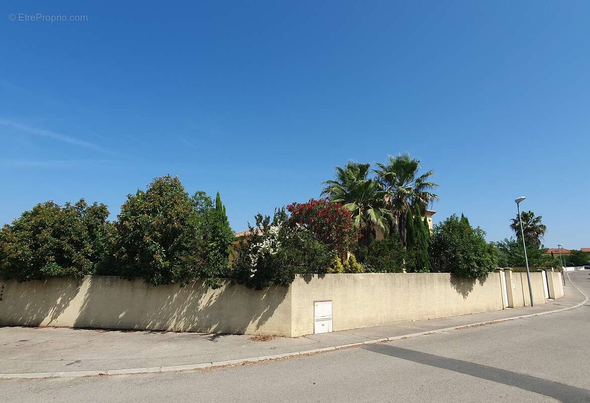 Maison à SAINT-GENIES-DE-FONTEDIT