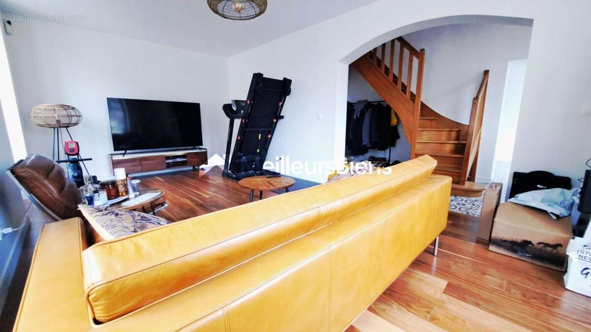 Maison à AUVERS-SUR-OISE