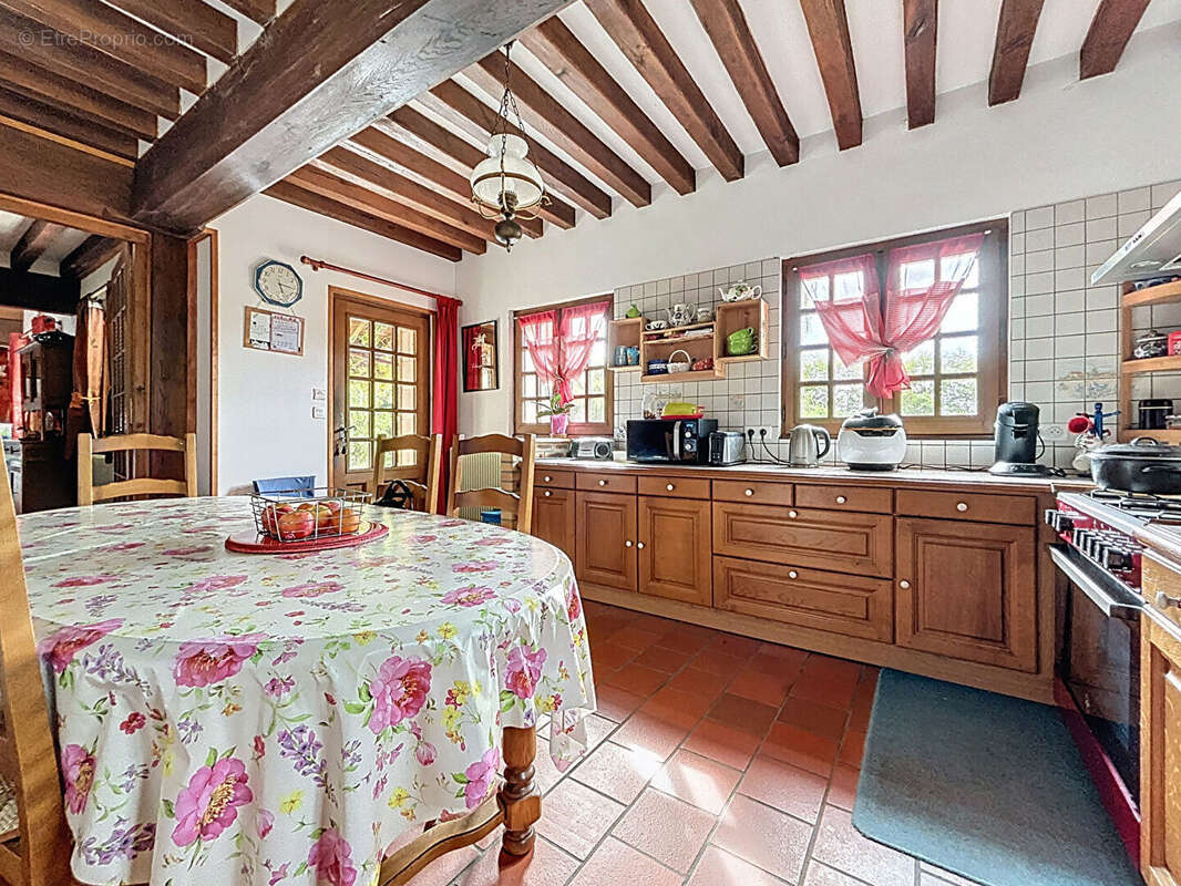 Maison à SAINT-PIERRE-SUR-DIVES