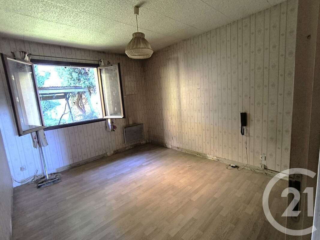 Maison à ARNIERES-SUR-ITON