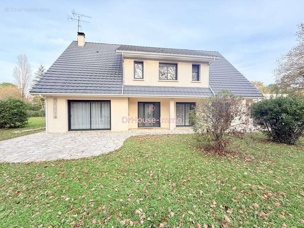 Maison à LE PIAN-MEDOC