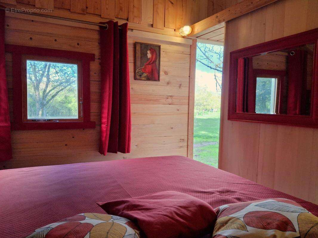 Maison à LISSAC-ET-MOURET