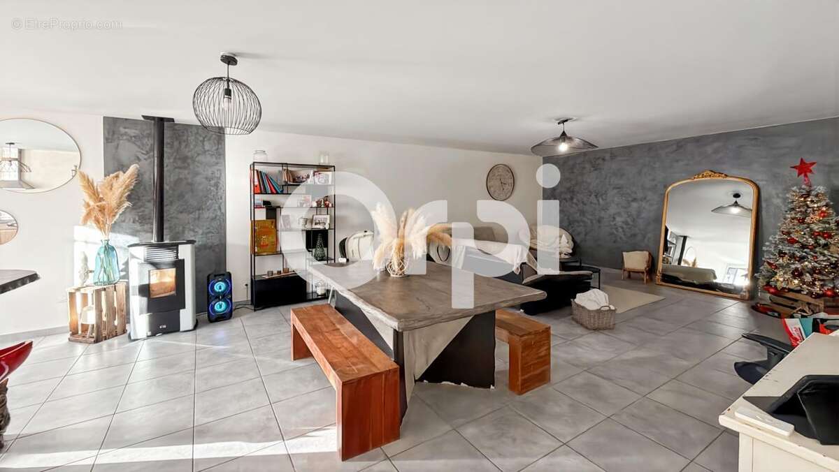 Appartement à LABEGUDE