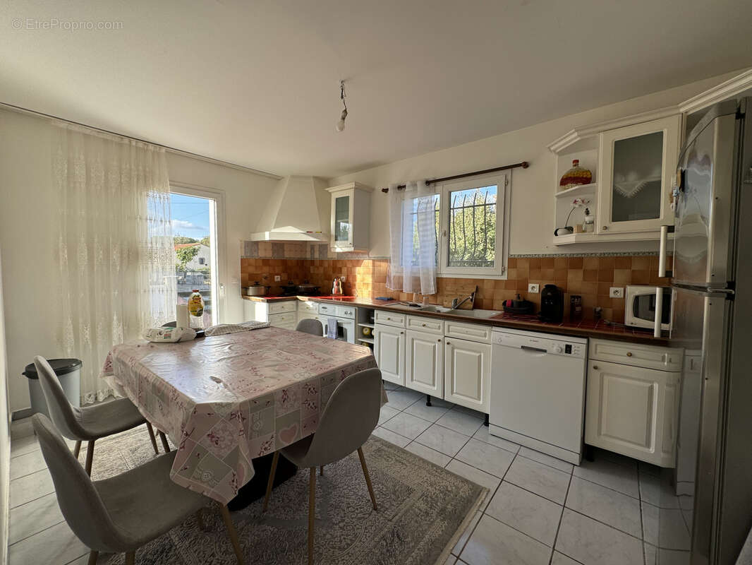 Maison à COURSAN