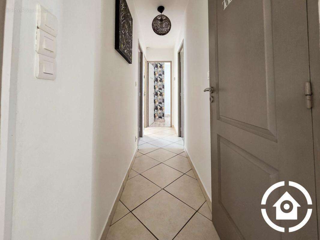 Maison à JUILLAC-LE-COQ