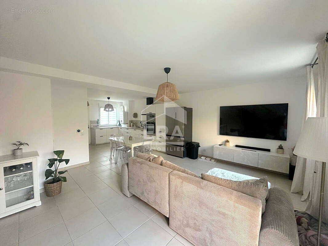 Maison 85m² à lançon-provence - photo 2