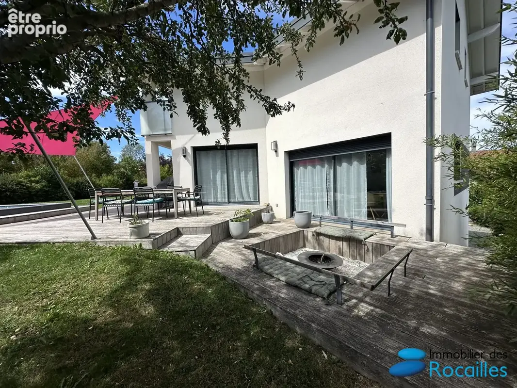Maison 5 pièces 159 m² · à Pers-Jussy · 159,3 m² · 765 000 €