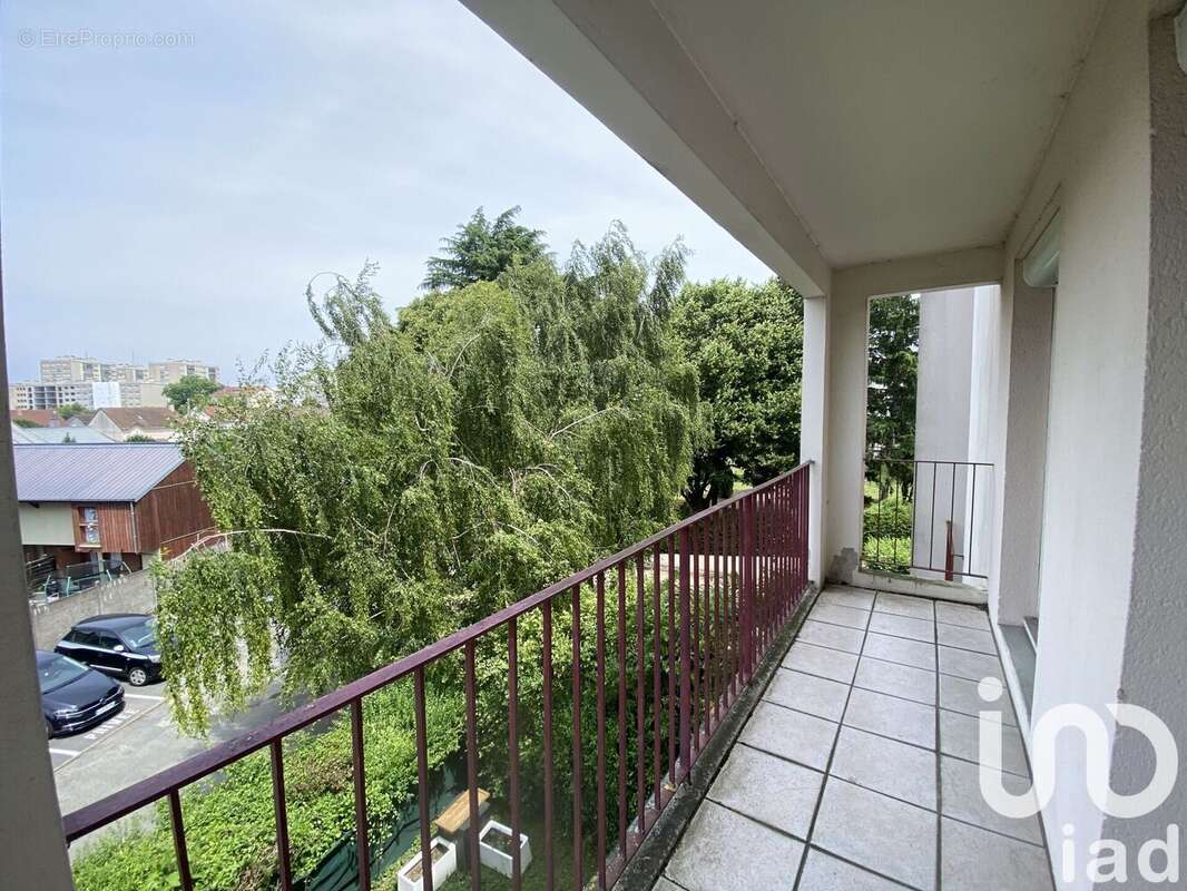 Photo 9 - Appartement à VIRY-CHATILLON