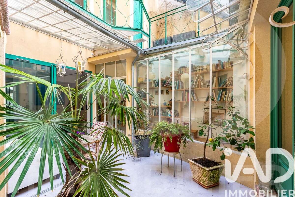 Maison 248 m² à Paris-20e  - photo 7