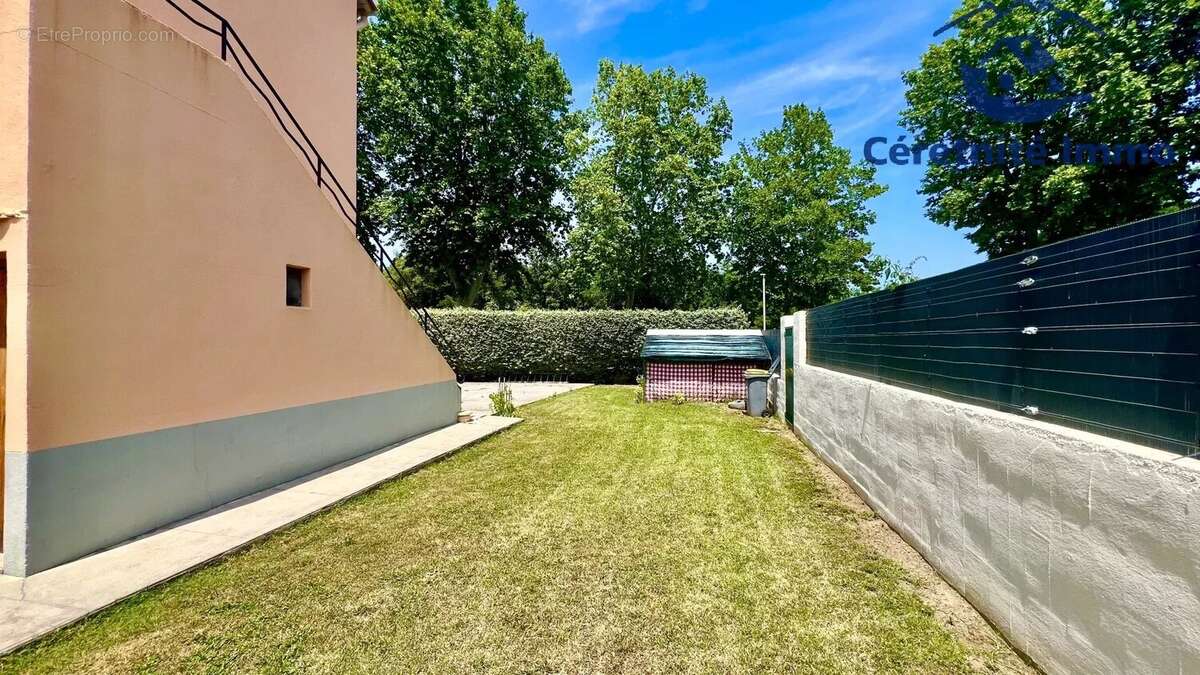 Villa lumineuse grand terrain - photo 22