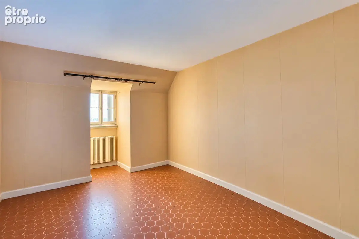 Panorama exceptionnel pour cette propriété de 300m2 sur 3 300m2 de terrain. - photo 12